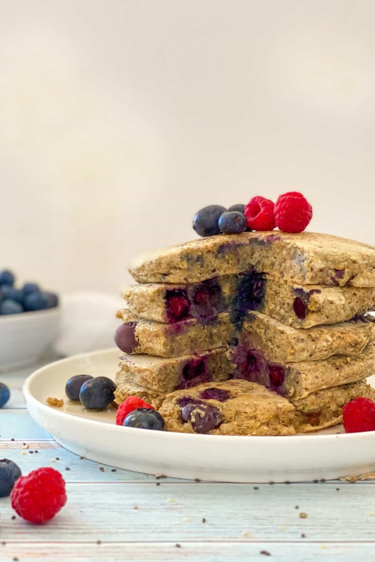 Healthy Vegan Blueberry Pancakes [GF] This Healthy Kitchen
